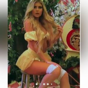 Belle Halloween costume